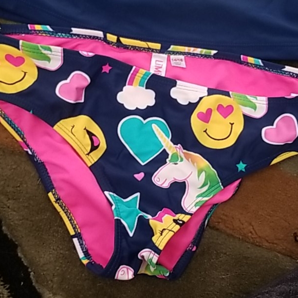 Swimsuit - Picture 3 of 3